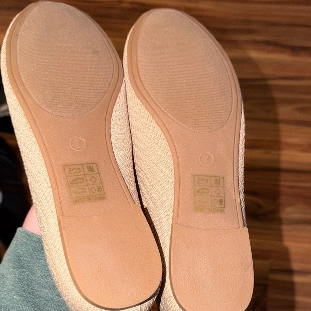 Journee Collection Beige Knit Ballet Flats - Picture 3 of 3